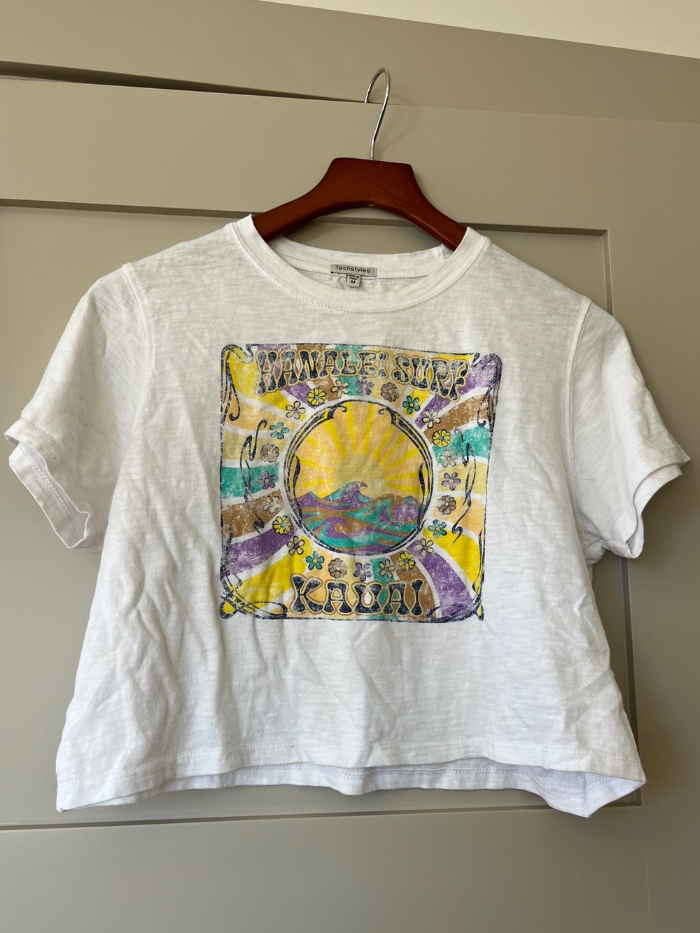 Hanalei Surf Graphic Crop Tee